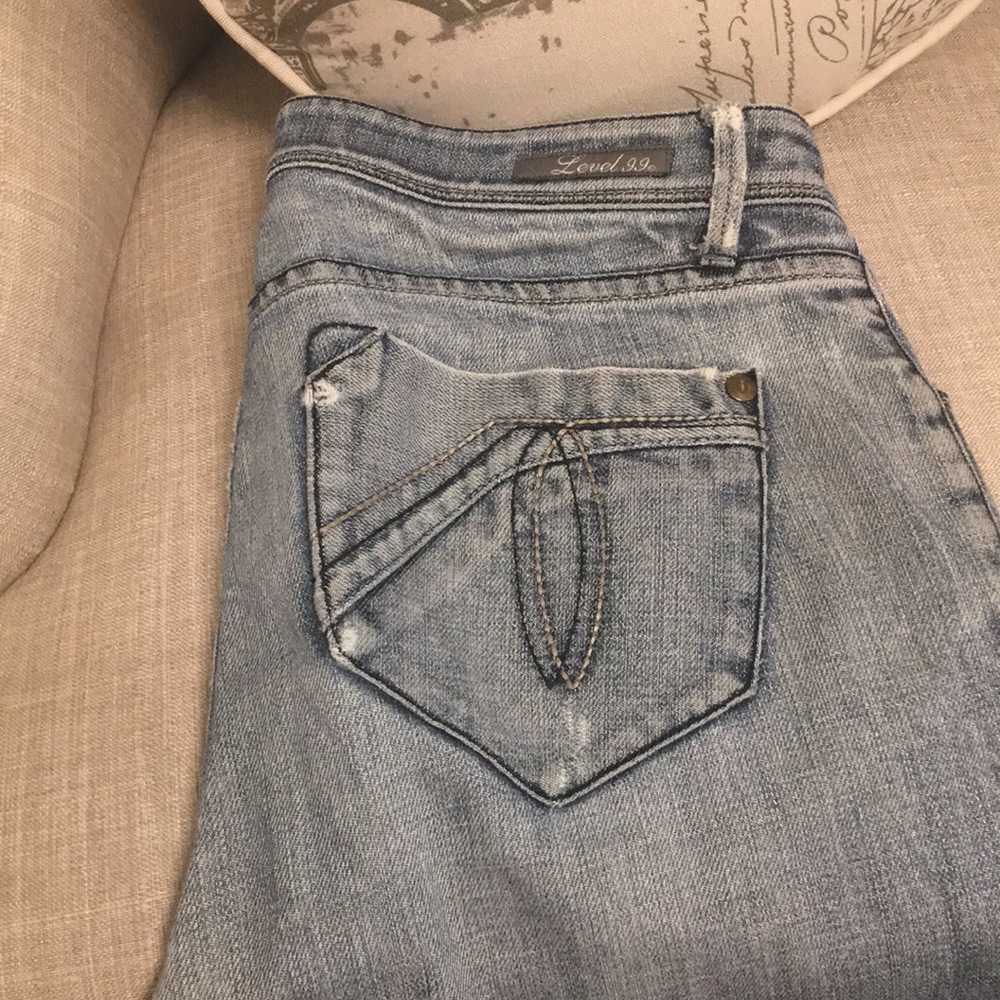 ✨ Moving sale 🚗- Level 99 Light Wash Jeans, Size 27 - Picture 10 of 11